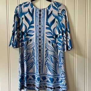 Lilly Pulitzer Blue and White Tunic with Graphic Design